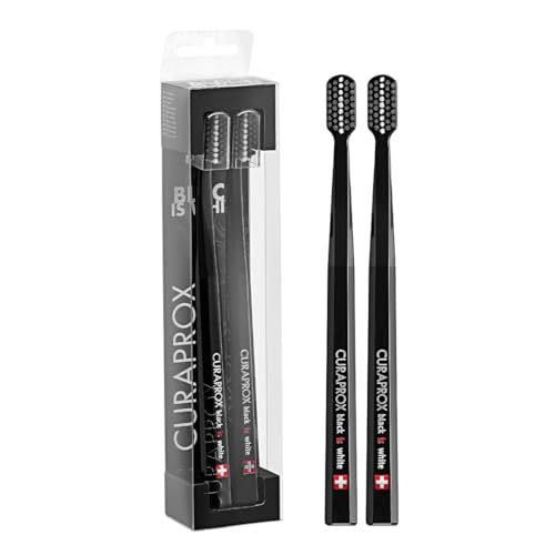 Curaprox Duo de brosses à dents Pour adultes/Brosses à dents noires élégantes avec filaments ultra-doux | Blanchissant | Noir/Noir/Paquet de 2 / Fabriqué en Suisse